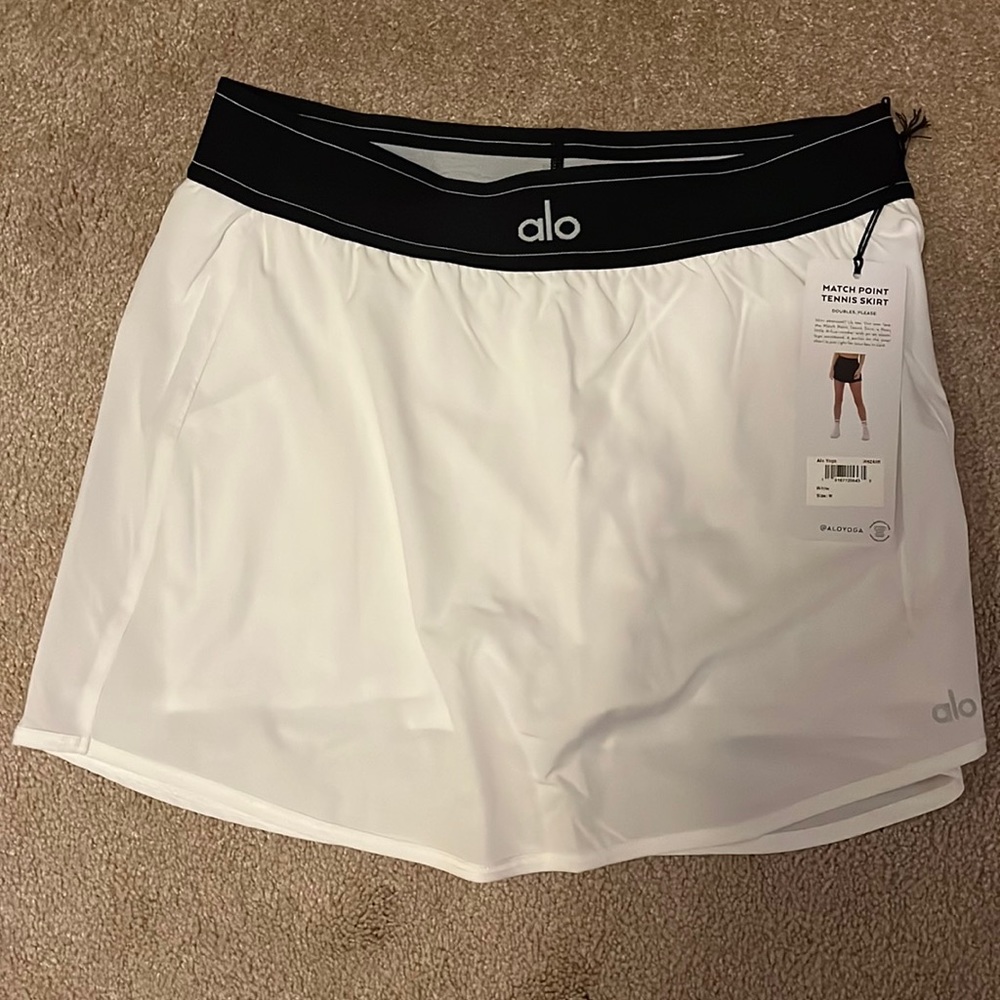 Brand new Alo Match point tennis skirt M